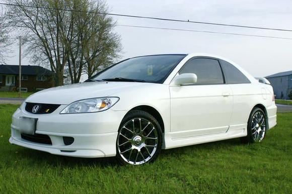 there's my baby.. with the new rims on