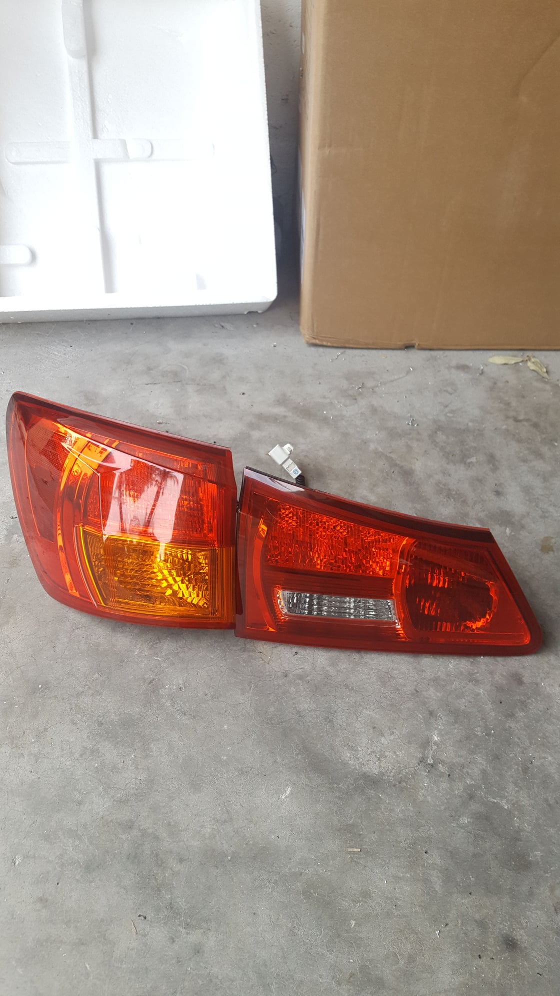 Exterior Body Parts - FS: ISx50 parts - 2IS Headlights, Taillights, OEM 18" Wheels, Air Intake - Used - 2006 to 2013 Lexus IS250 - 2006 to 2013 Lexus IS350 - Orlando, FL 32828, United States