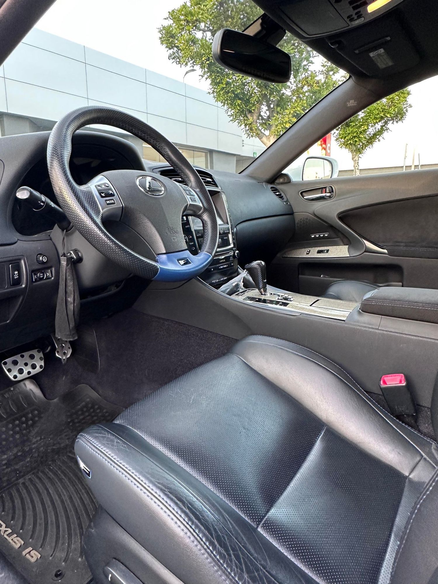 2014 Lexus IS F - Unicorn 2014 Lexus ISF for Sale - 632xx miles - Used - VIN JTHBP5C22E5011458 - 80,320 Miles - 8 cyl - 2WD - Automatic - Sedan - White - Los Angeles, CA 91776, United States