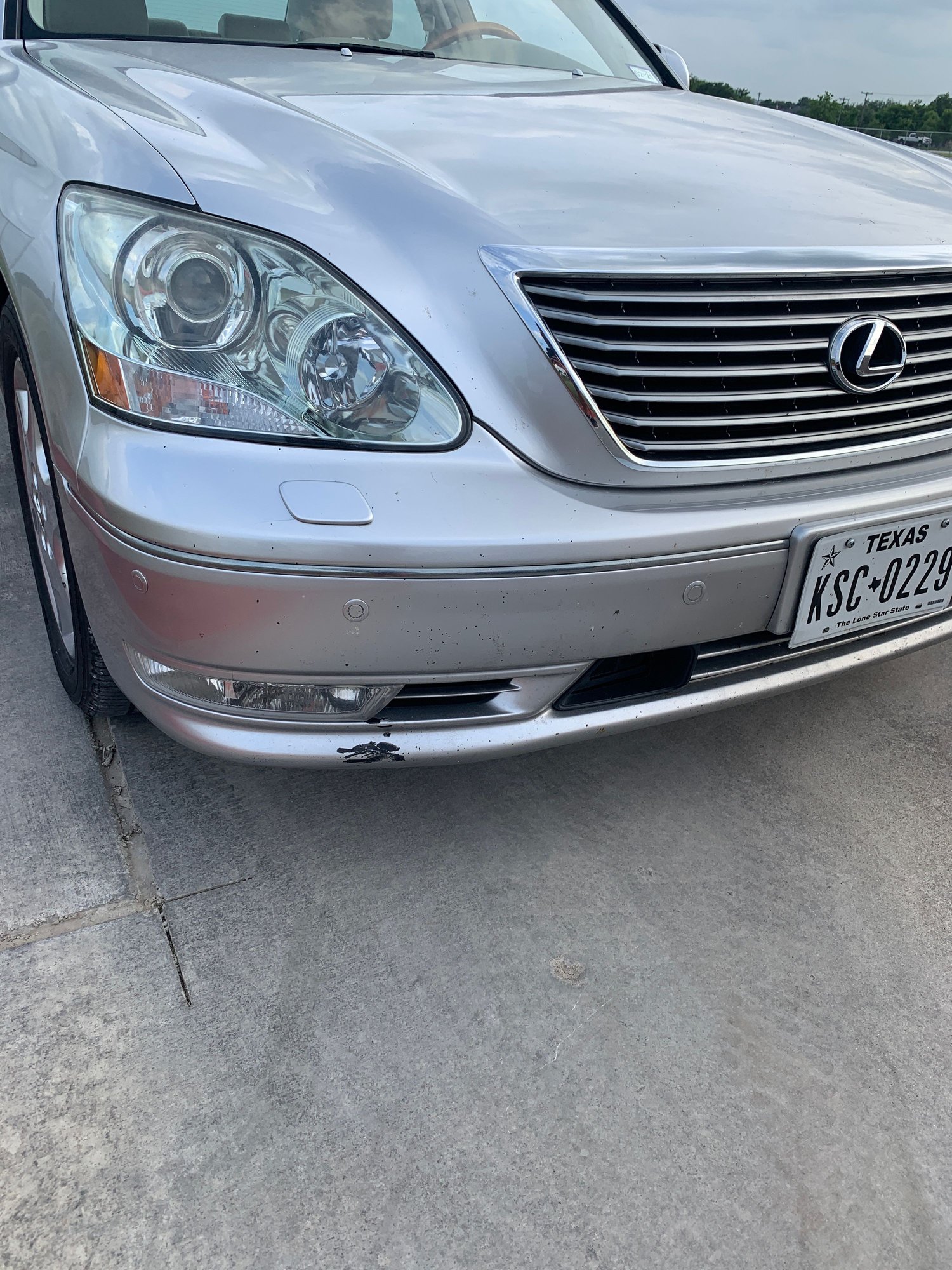 2005 Lexus LS430 - 2005 Custom Luxury LS430 - Used - VIN JTHBN36F950180432 - 108,500 Miles - 8 cyl - 2WD - Automatic - Sedan - Silver - Fort Worth, TX 76126, United States