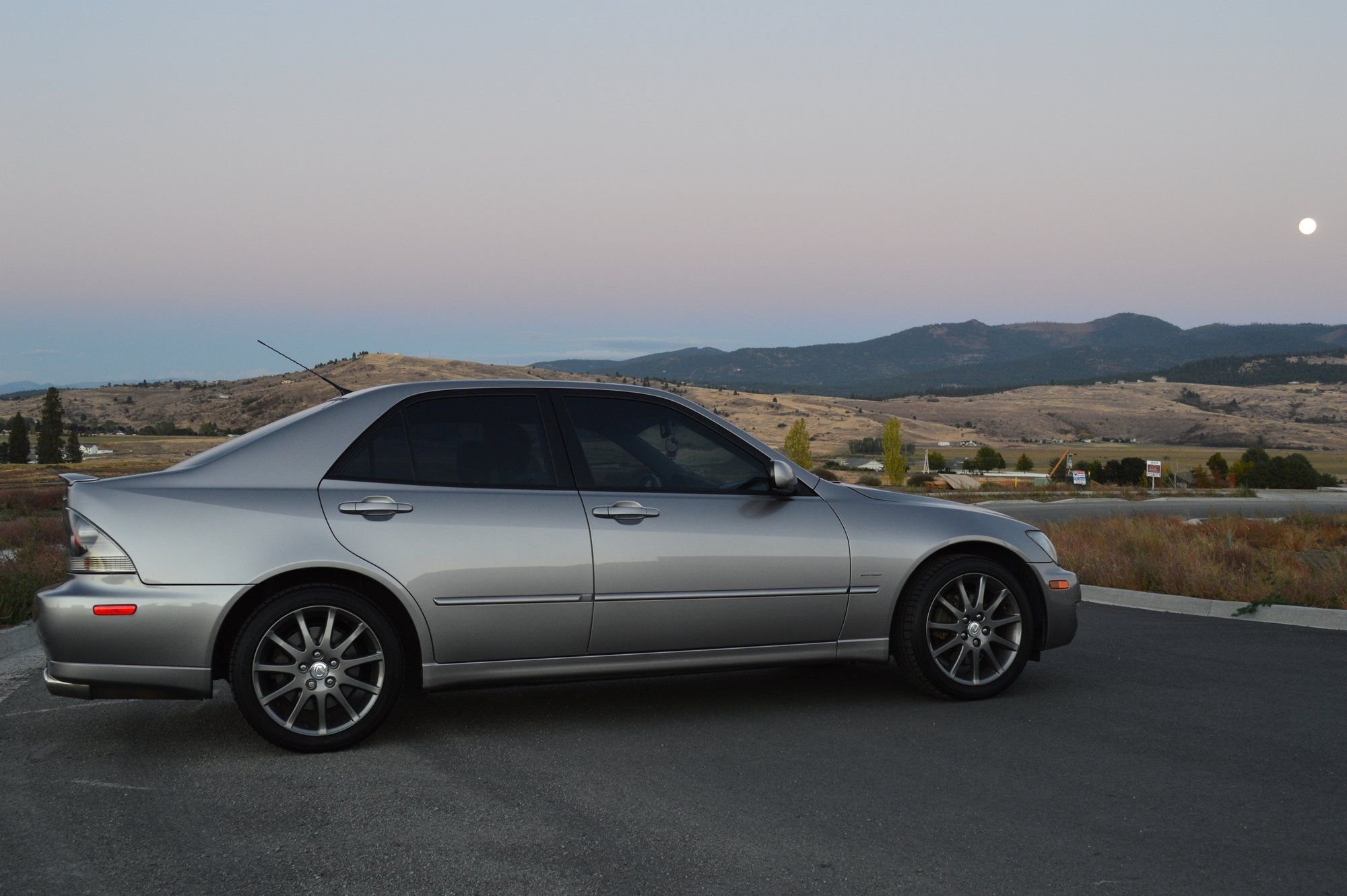 2004 Lexus IS300 - WA 2004 IS300 / Sport Design / 5SPD / 52K *C L E A N* - Used - VIN JTHBD192240090330 - 52,000 Miles - 6 cyl - 2WD - Manual - Sedan - Silver - Spokane Valley, WA 99037, United States