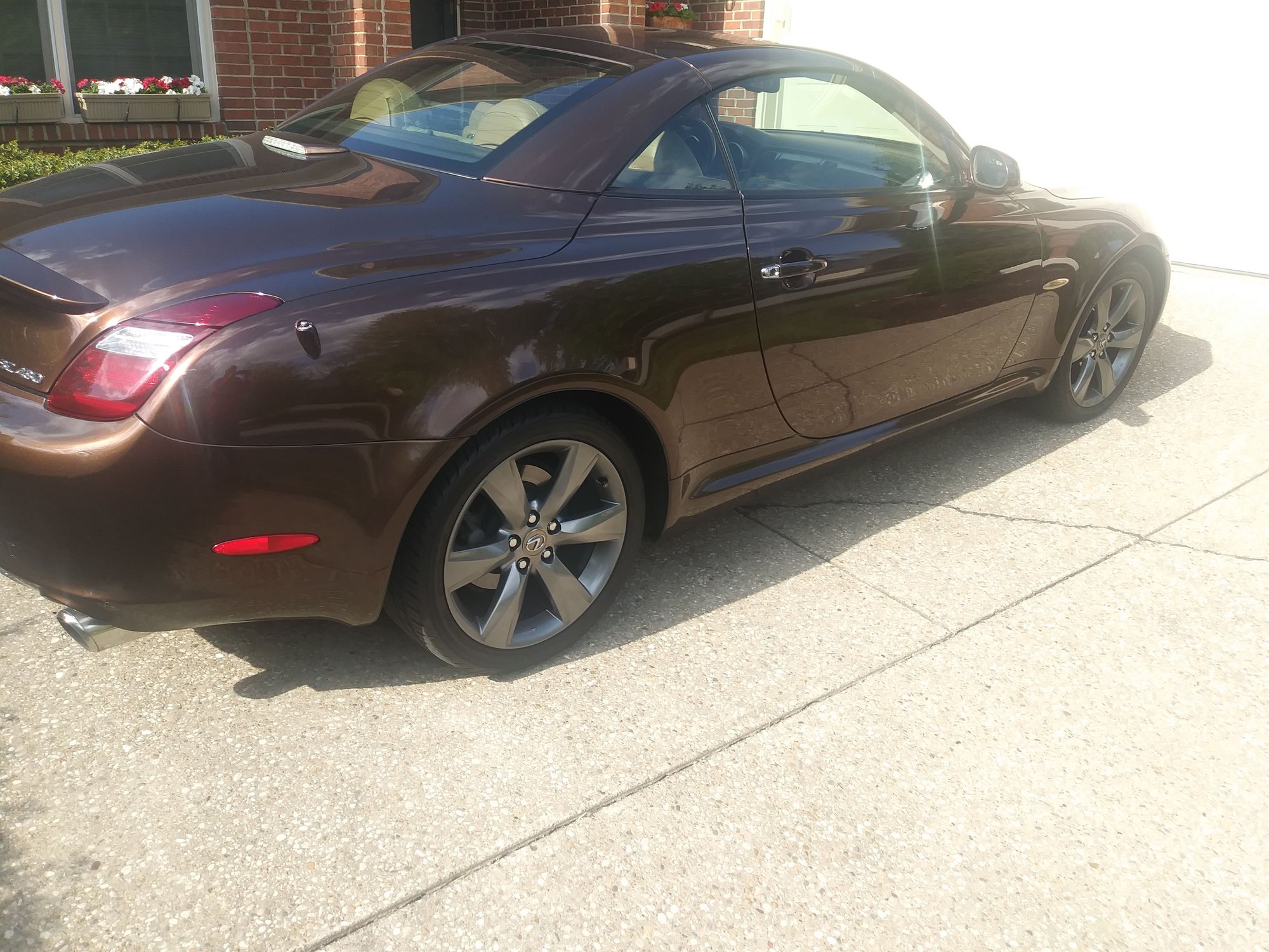 2006 Lexus SC430 - 2006 SC430 Pebble Beach Edition - Used - VIN JTHFN48Y869002028 - 95,500 Miles - 8 cyl - 2WD - Automatic - Convertible - Brown - Louisville, KY 40223, United States