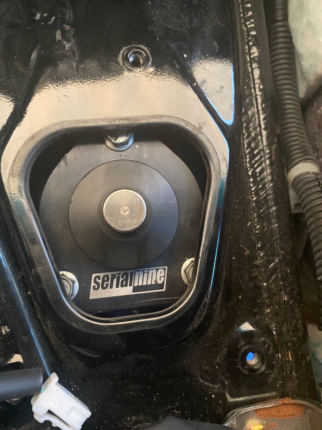 Perfect placement thanks to the Serialnine technical shifter 