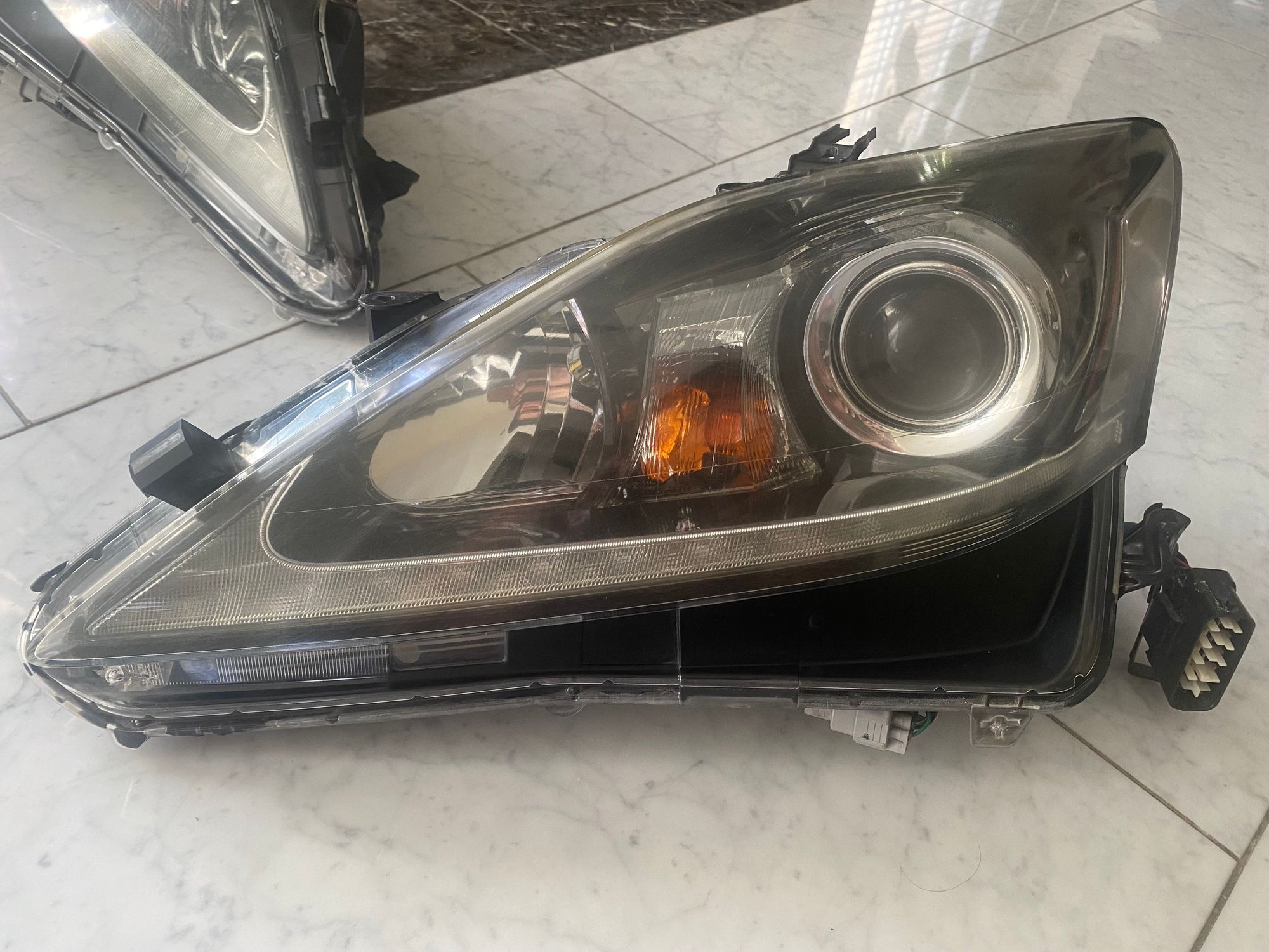 Lights - Lexus IS ISF OEM ‘12+ headlights - Used - -1 to 2026  All Models - El Monte, CA 91732, United States