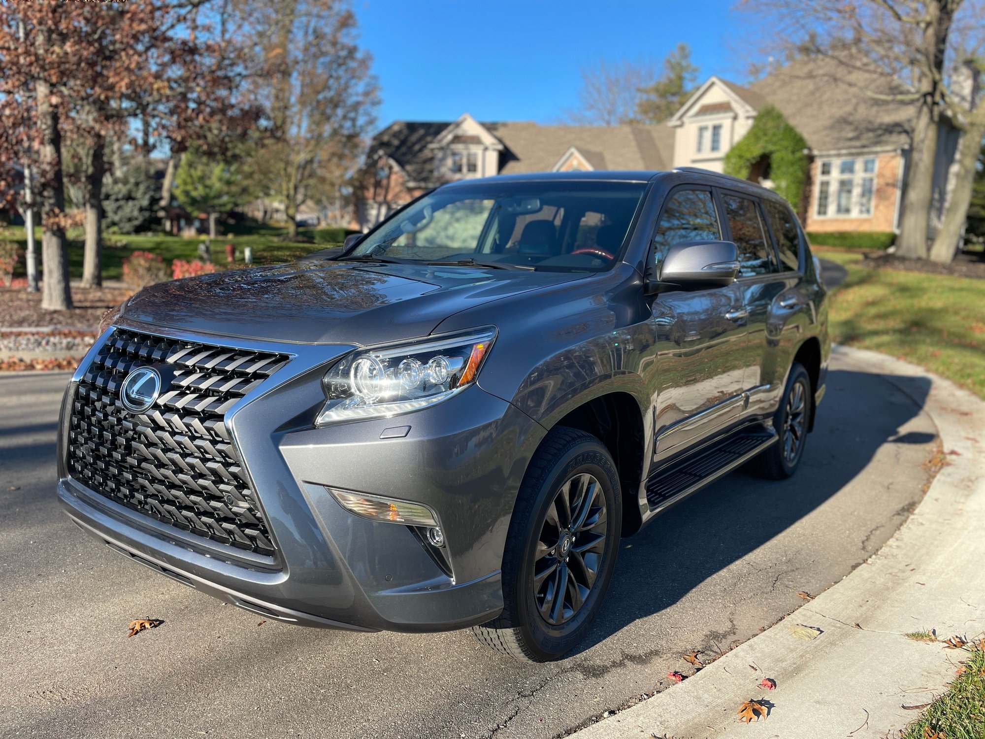 2015 Lexus GX460 - 2015 Lexus GX460 Premium w/ upgrades! - Used - VIN JTJBM7FX5F5511887 - 89,000 Miles - 8 cyl - 4WD - Automatic - SUV - Gray - Commerce Township, MI 48382, United States