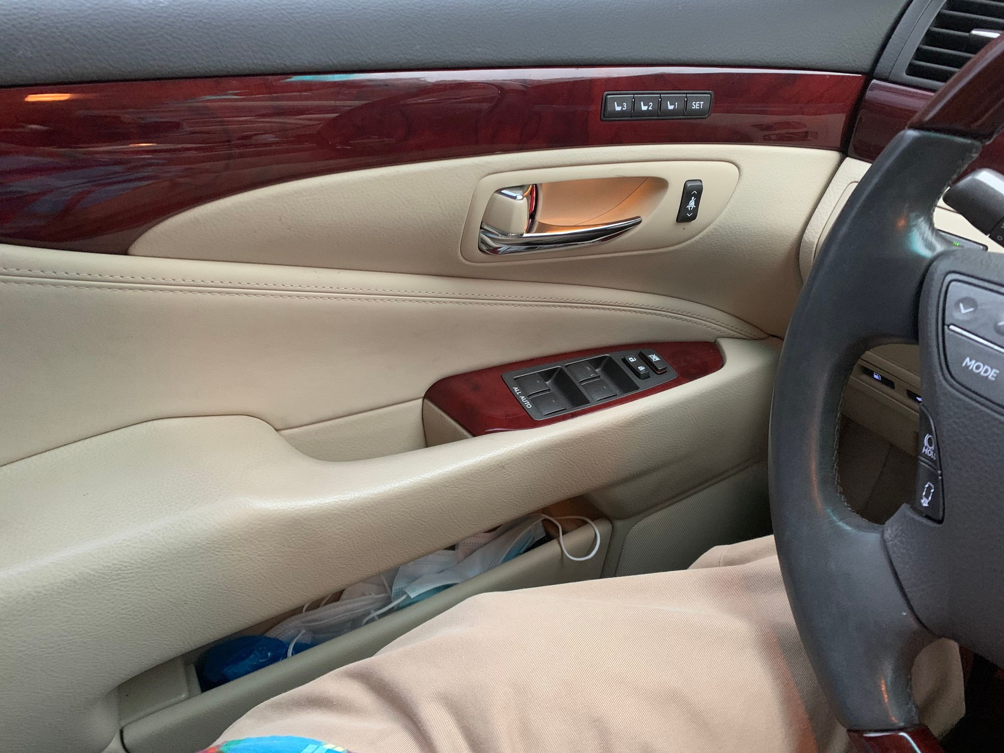 2011 Lexus LS460 - 2011 LS460L for sale - Used - VIN JTHGL5EF7B5042637 - 140 Miles - 8 cyl - 2WD - Automatic - Sedan - Black - Saint Johns, FL 32259, United States