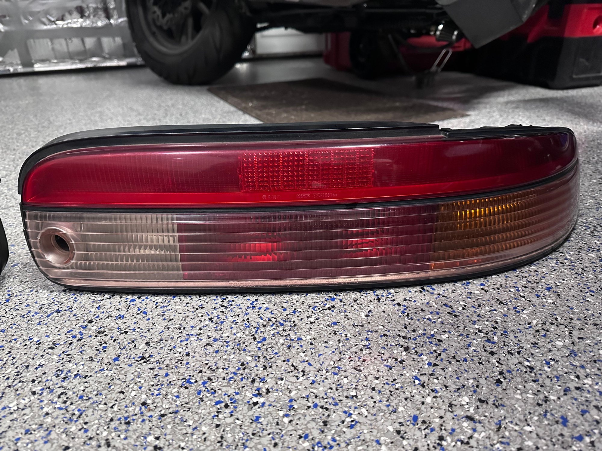 Lights - 95 SC 300 Tail Lights - Used - -1 to 2027  All Models - Stockton, CA 95203, United States