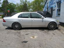 My 2004 Lexus LS430 with the VCT V82 22x8.5 5x114.3 +38. To have the prefect fit you will need a 6mm Wheel Spacer with Centric Hub Ring for the front because of the large brake caliper. 8mm Wheel Spacer with Centric Hub Ring for the back wheel to get the wheel flush with the car fender. (April 20, 2021)