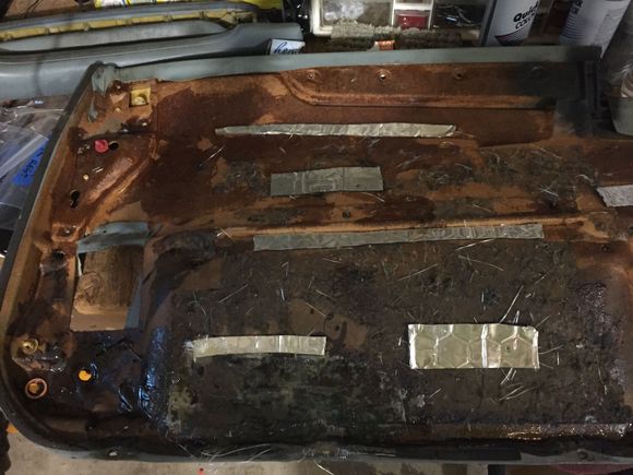 Mixed up to much resin so spread it over almost the entire back of the doors.