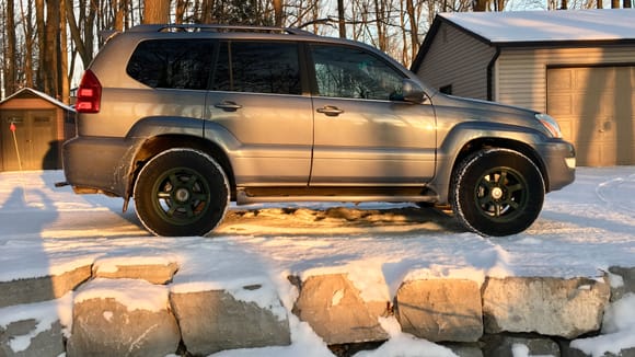 GX470 with winter tires and rims. Toyo Observe 265/70R17 and Fast HD Rims.