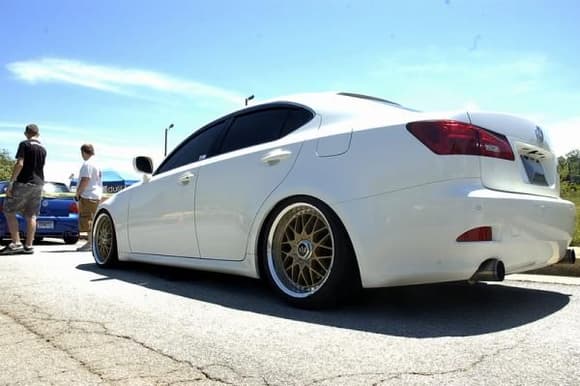 Old School Volk 18x8  35 and 18x9  32 painted Gold