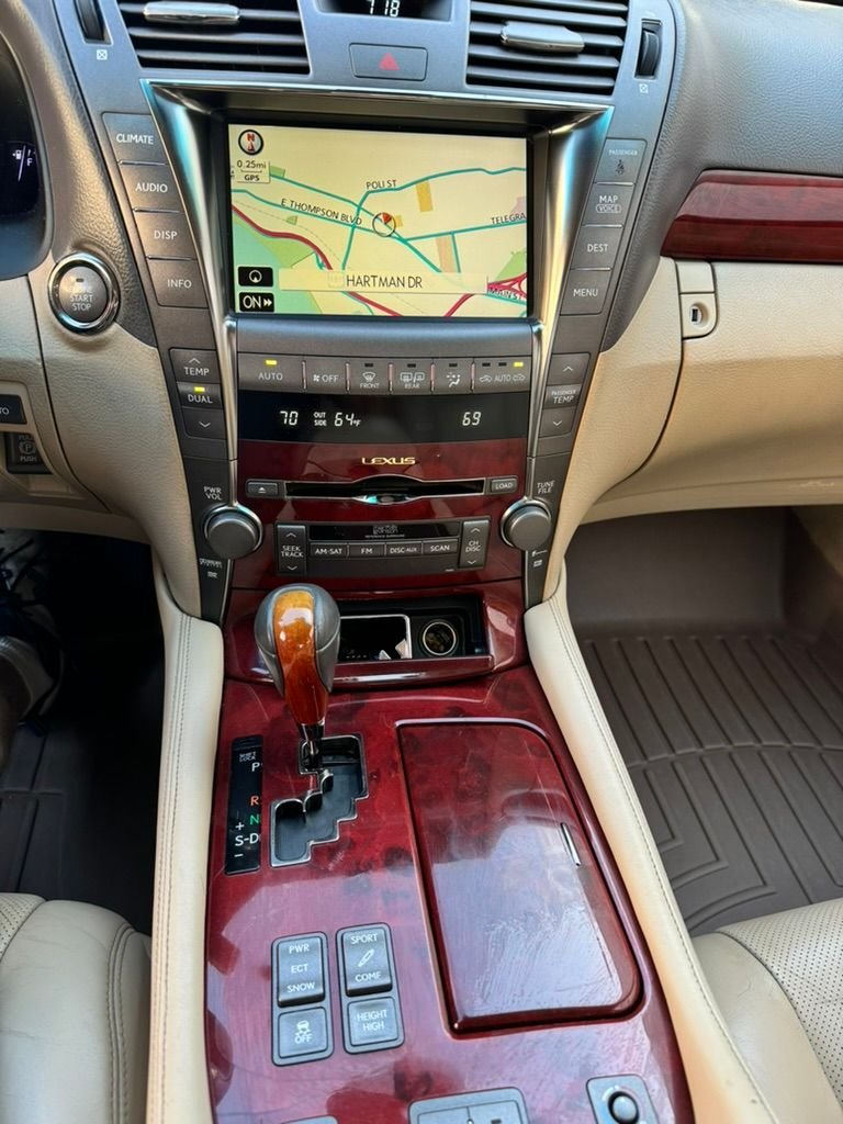 2009 Lexus LS460 - 2009 ls 460 awd - Used - VIN JTHCL46F195003009 - 106,495 Miles - 8 cyl - AWD - Other - Ventura, CA 93003, United States