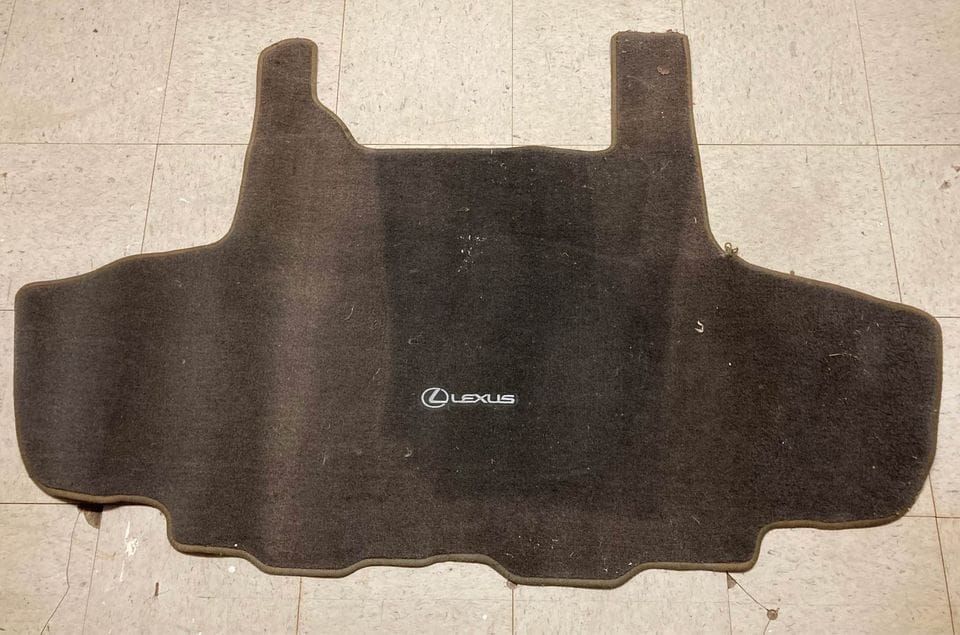 Interior/Upholstery - 01 - 05 Lexus IS300 Trunk Carpet Mat OEM genuine - Used - 2001 to 2005 Lexus IS300 - Philadelphia, PA 19151, United States