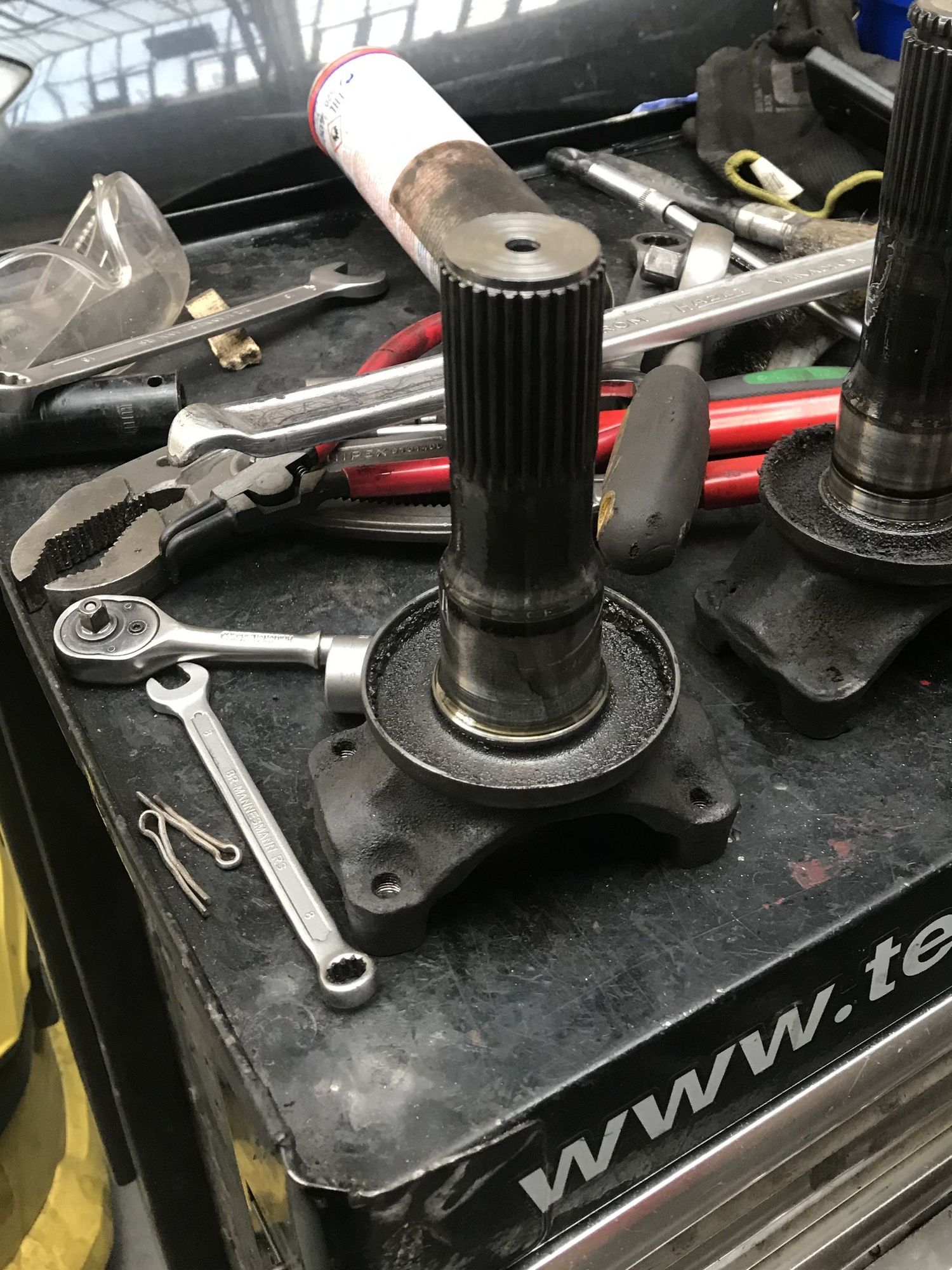 WTB (Want To Buy) Dana 44 left stub axle yoke CorvetteForum