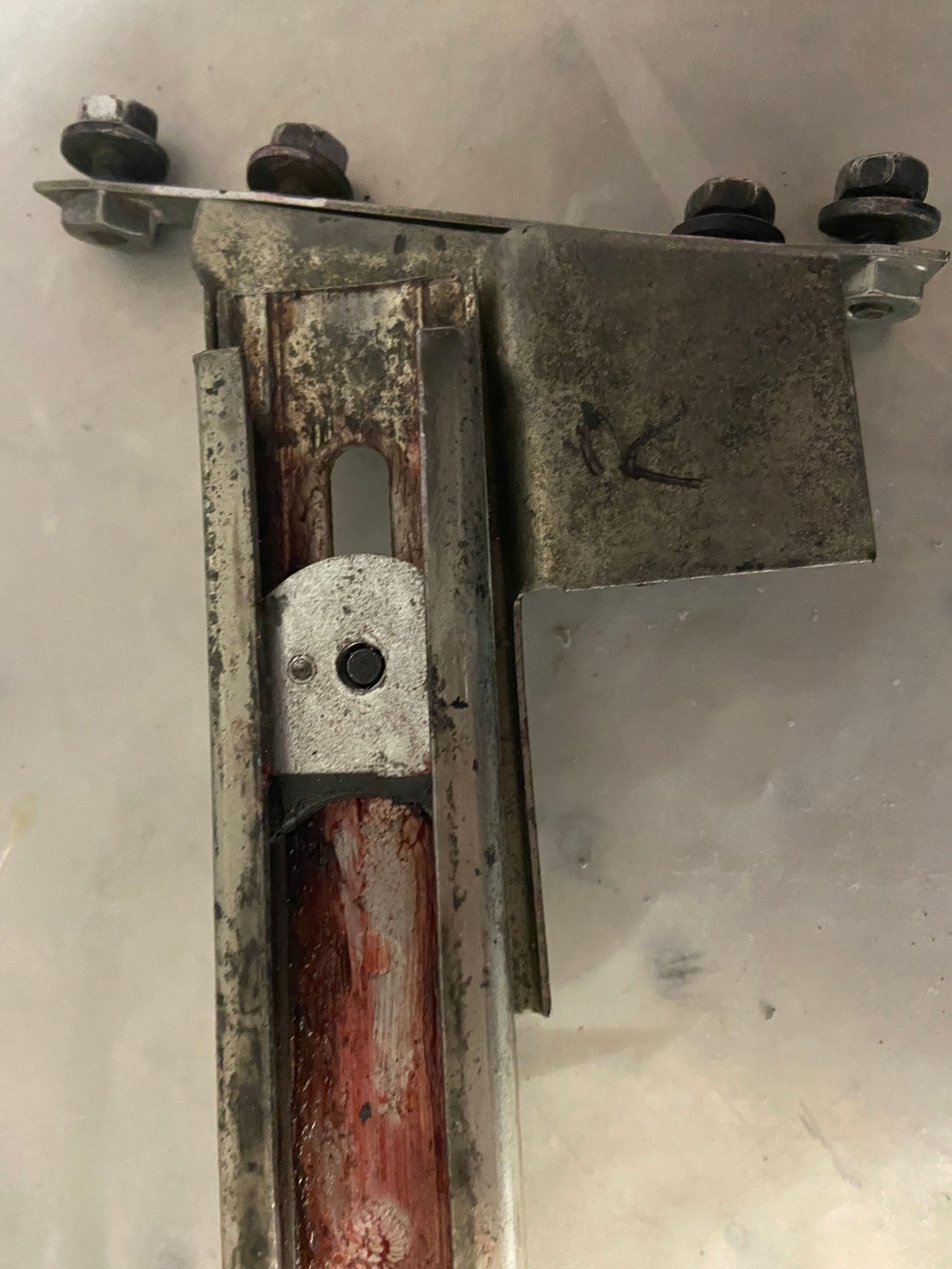 Adjustable top stopper in front track