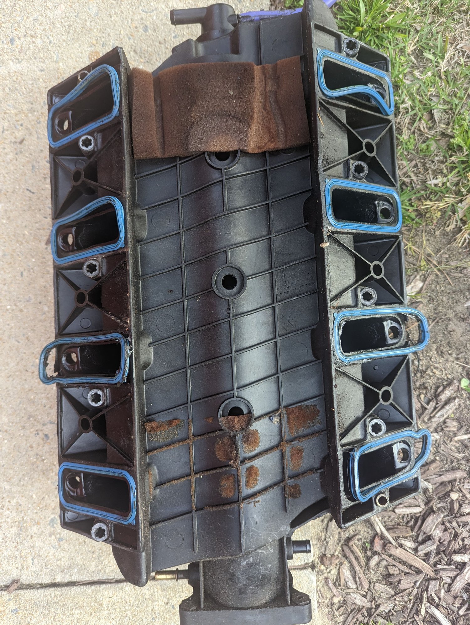 Intake manifold cracked CorvetteForum Chevrolet Corvette Forum