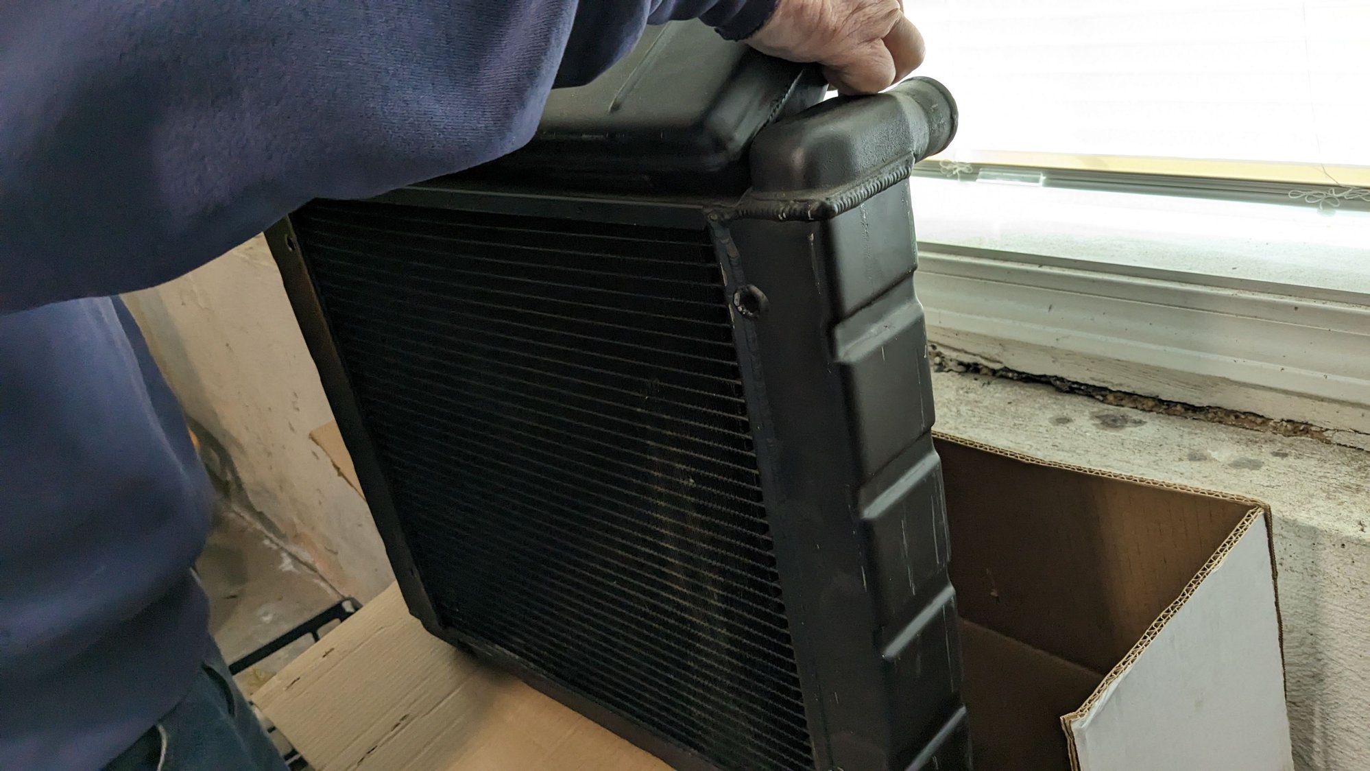 FS (For Sale) Top tank Radiator, used Dewitts CorvetteForum