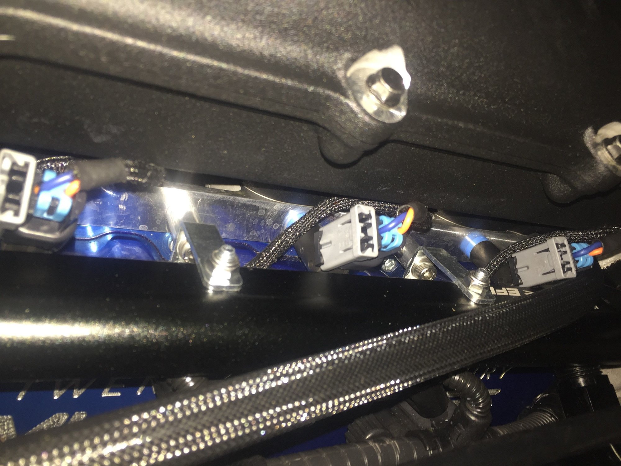 Secondary port fuel injection on the Z06 CorvetteForum Chevrolet