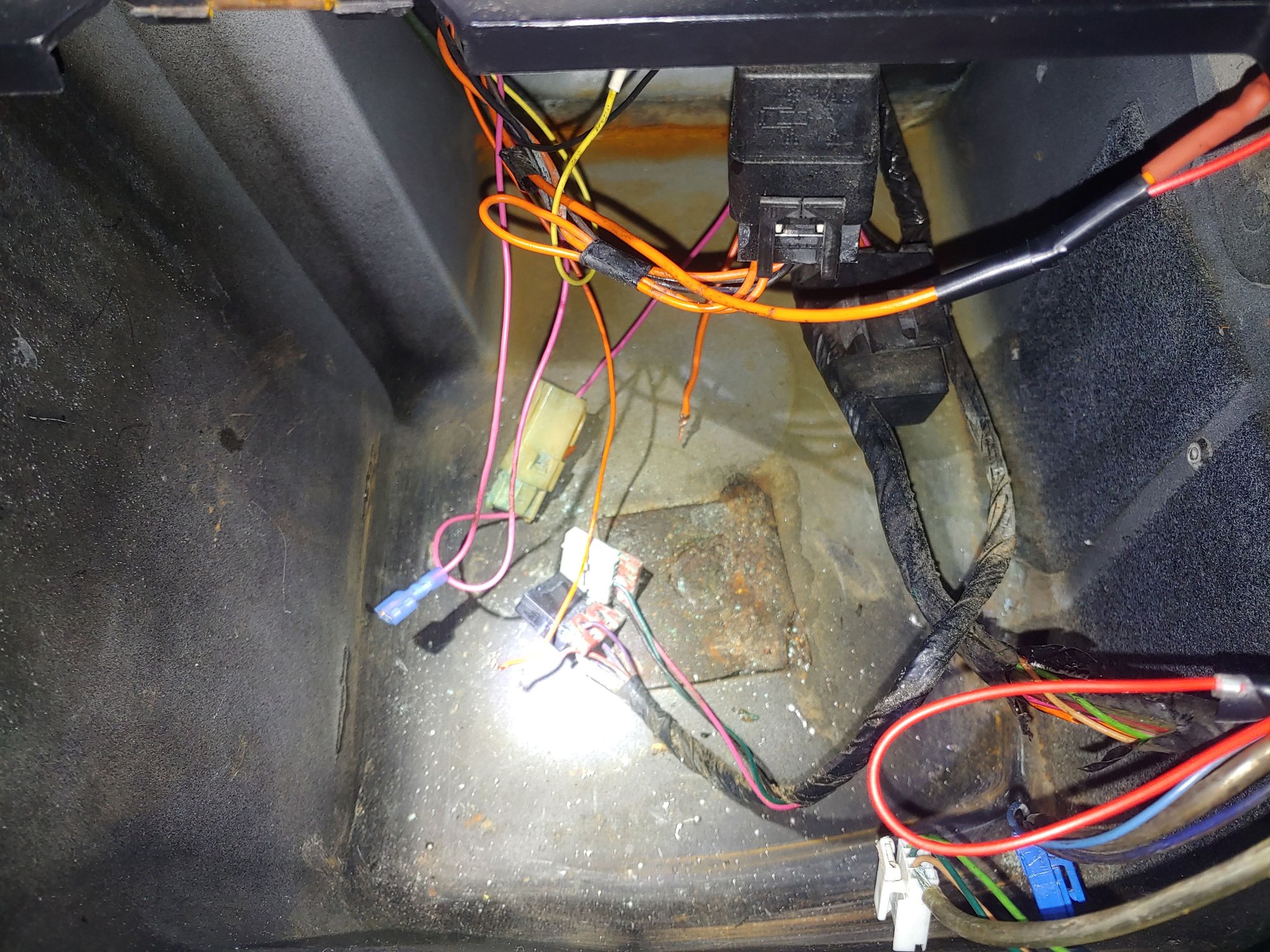 1993 Convertible Hatch Relay Location/Setup CorvetteForum Chevrolet