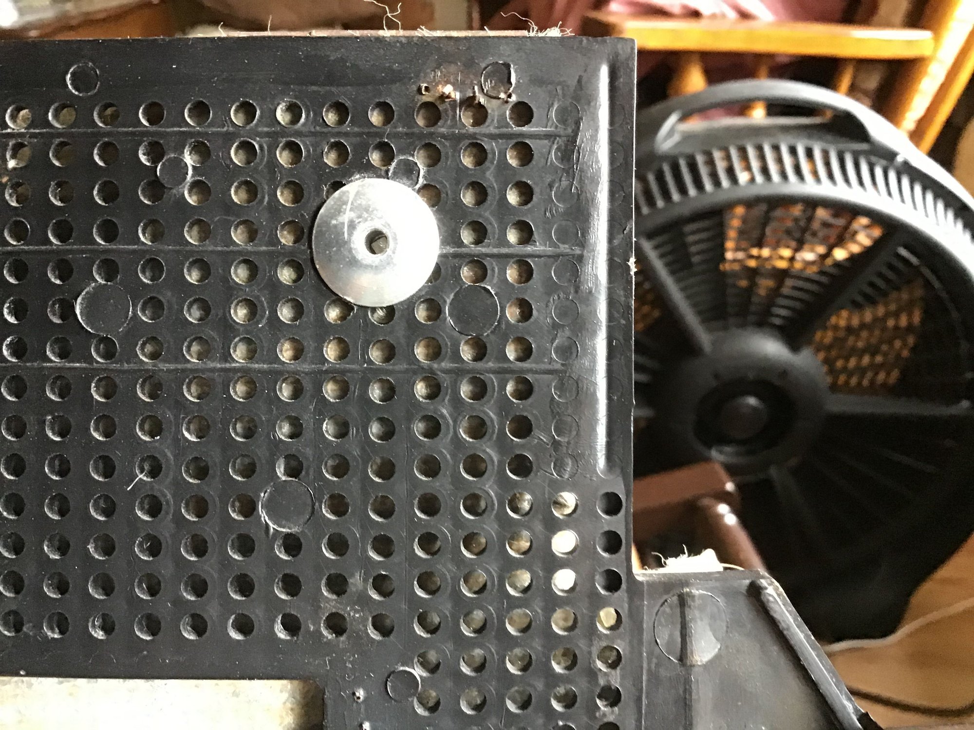 This is the other side.maybe drill out,any help.thanks.