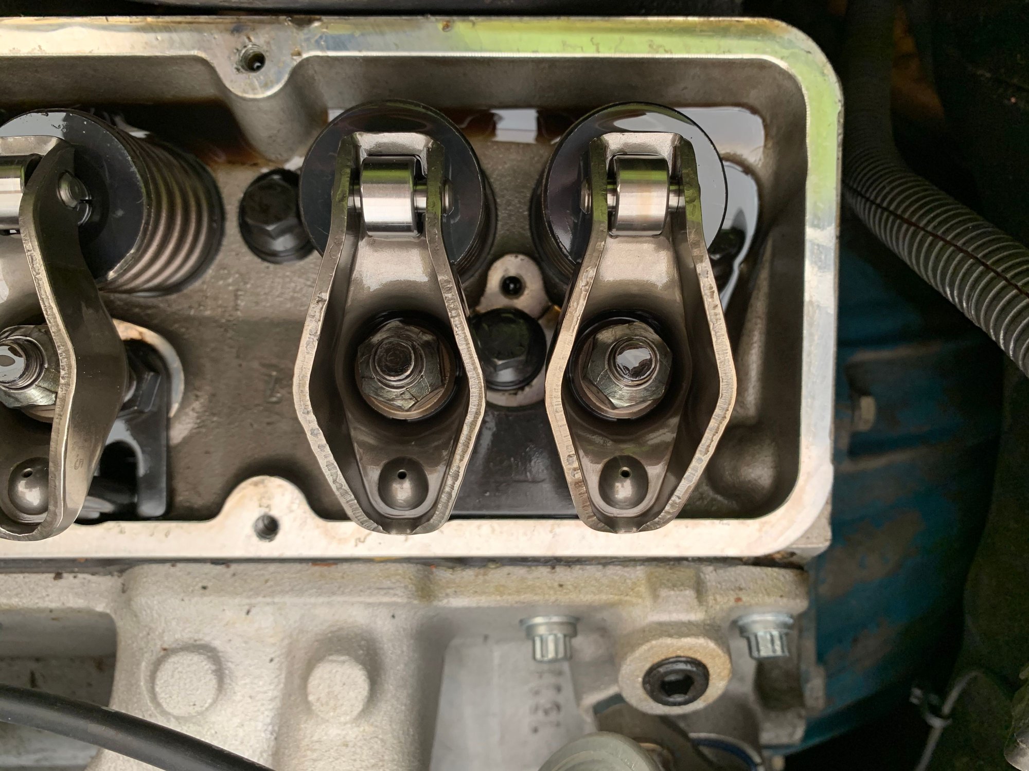 Damaged Valve Stem tip and Rocker arm. CorvetteForum Chevrolet