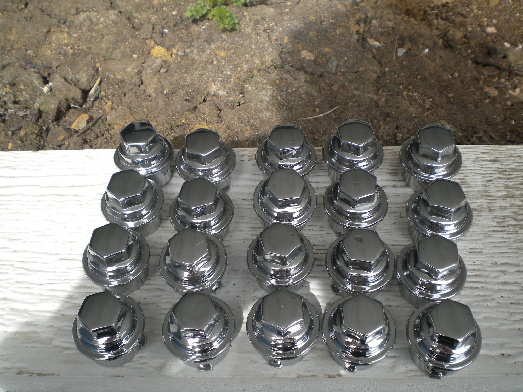 FS (For Sale) 20 CHROME lug nut covers plastic CorvetteForum