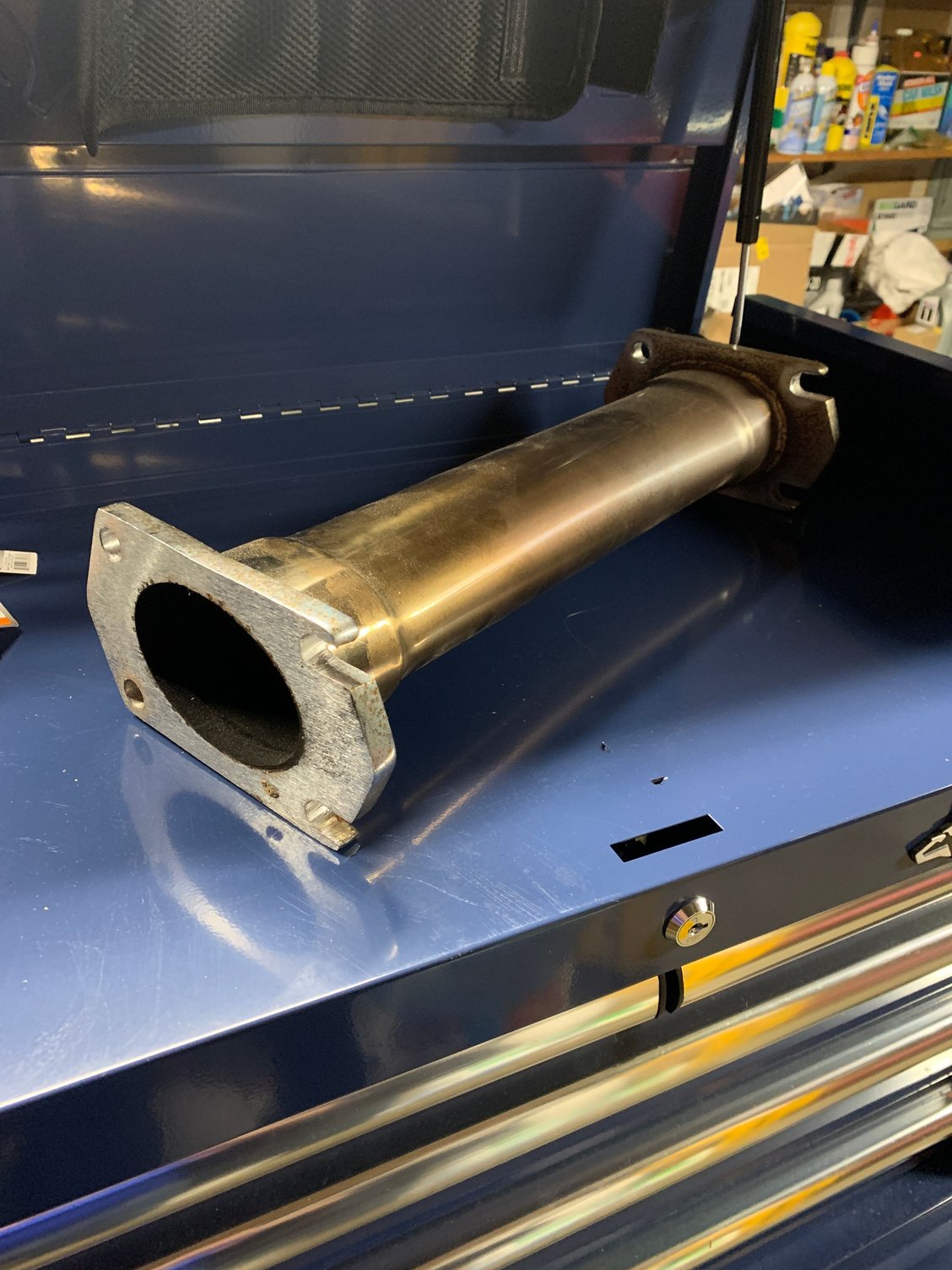 Stainless steel CAT delete pipe.