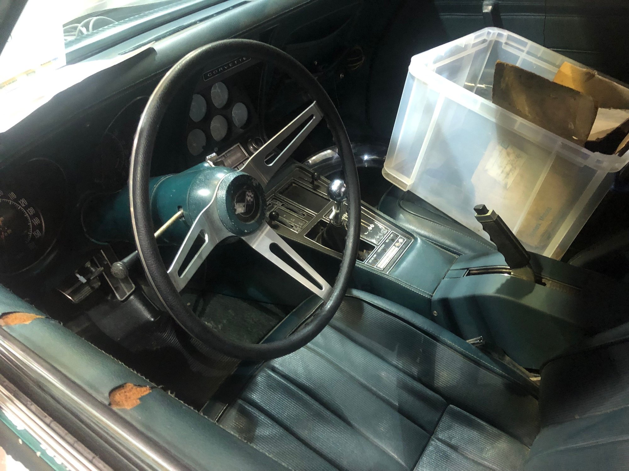 LS6 interior 