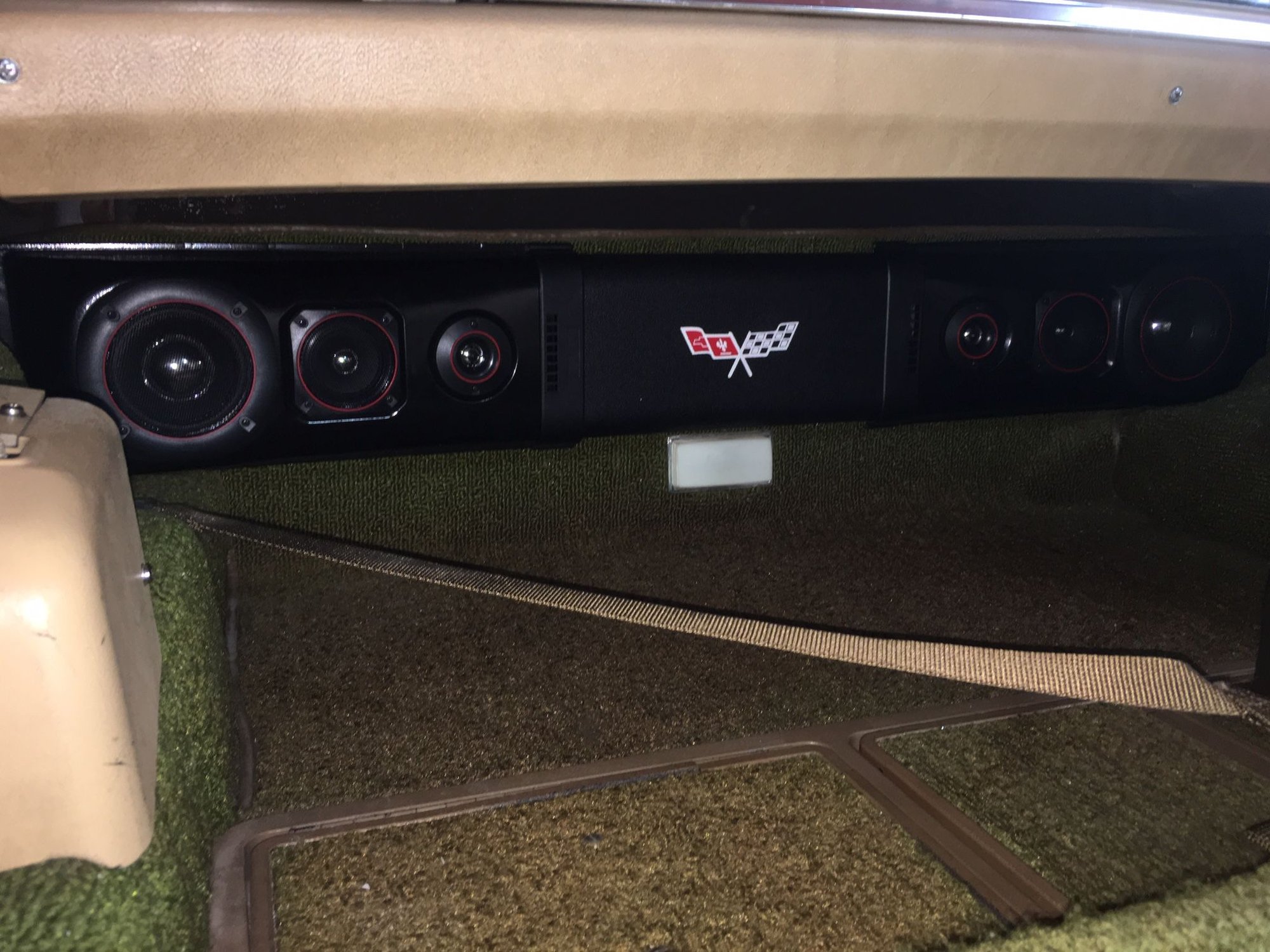 Just finished Rem rear window, 8 track & Soundbar in the '76