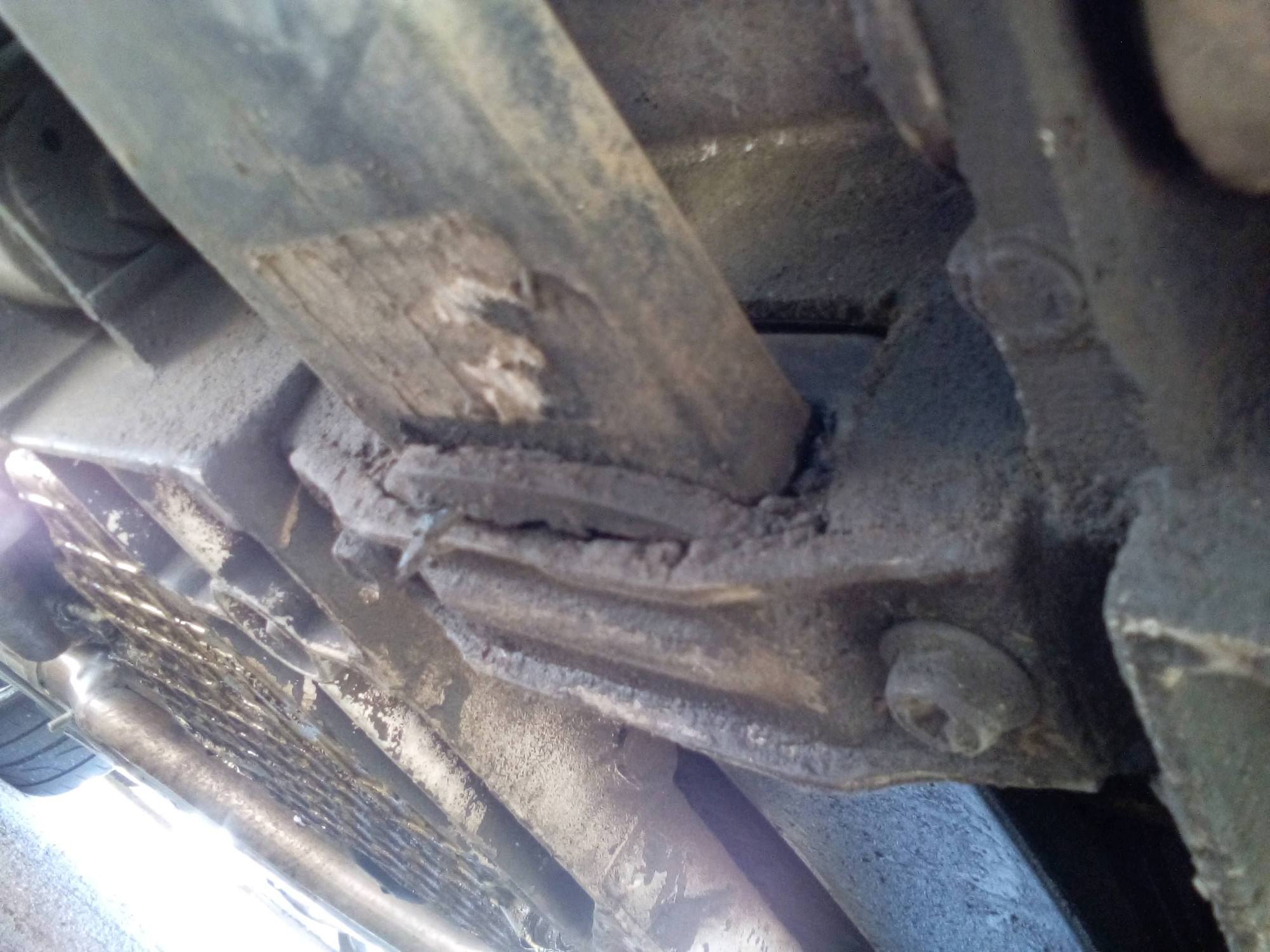 Front leaf spring bushings or rubber isolators - CorvetteForum ...