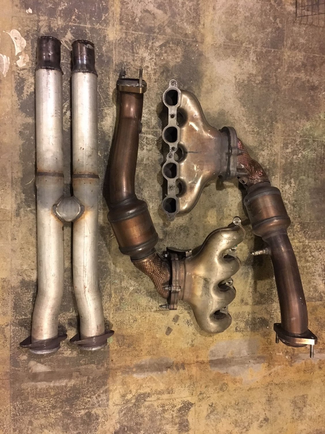 FS (For Sale) C6 Z06 exhaust manifolds - CorvetteForum - Chevrolet