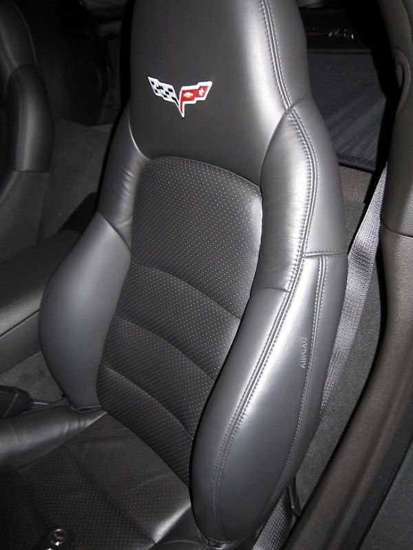 Driver's seat bolster cover replacement? CorvetteForum Chevrolet