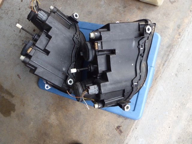 Lights - Headlights Buy one Get one free - Used - -1 to 2027  All Models - Indialantic, FL 32903, United States
