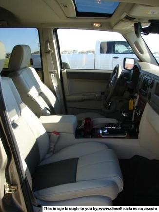 3090206 Jeep Commander 006