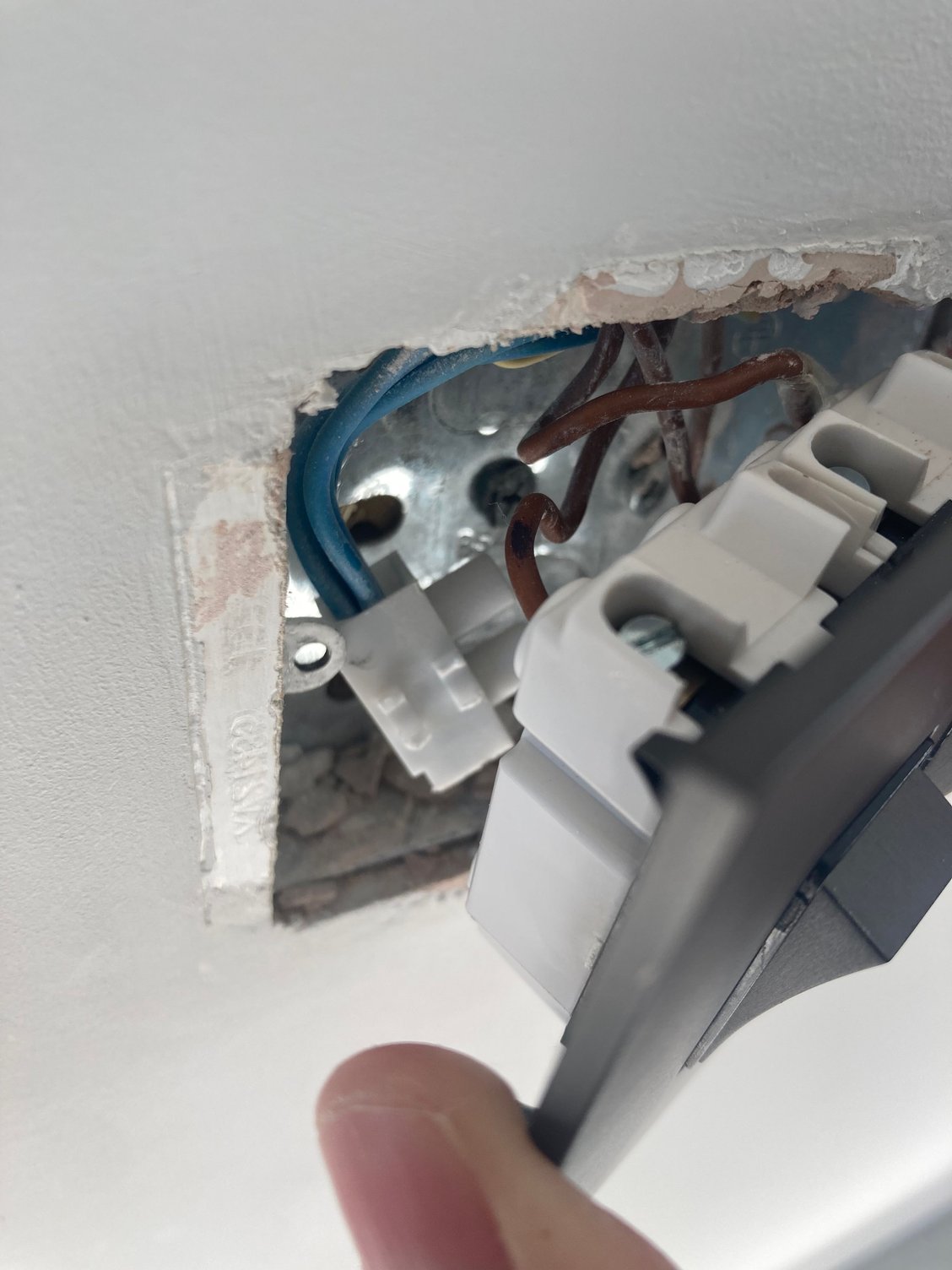 Choc box too big for new light switch Community Forums