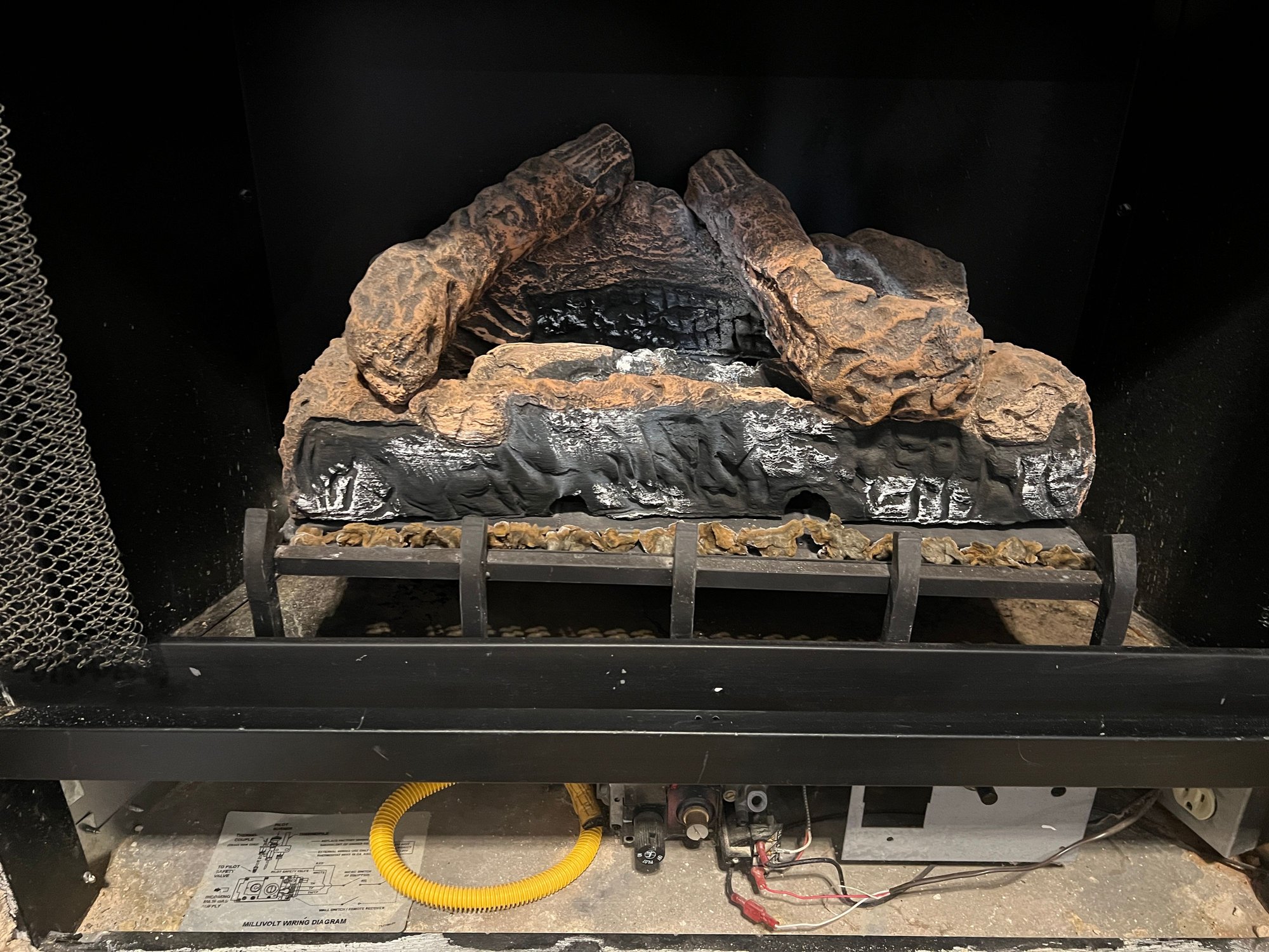 Fireplace shuts off and restart intemittently