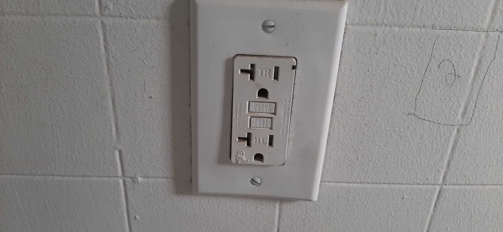 GFCI and lamp outlet not working. Community Forums