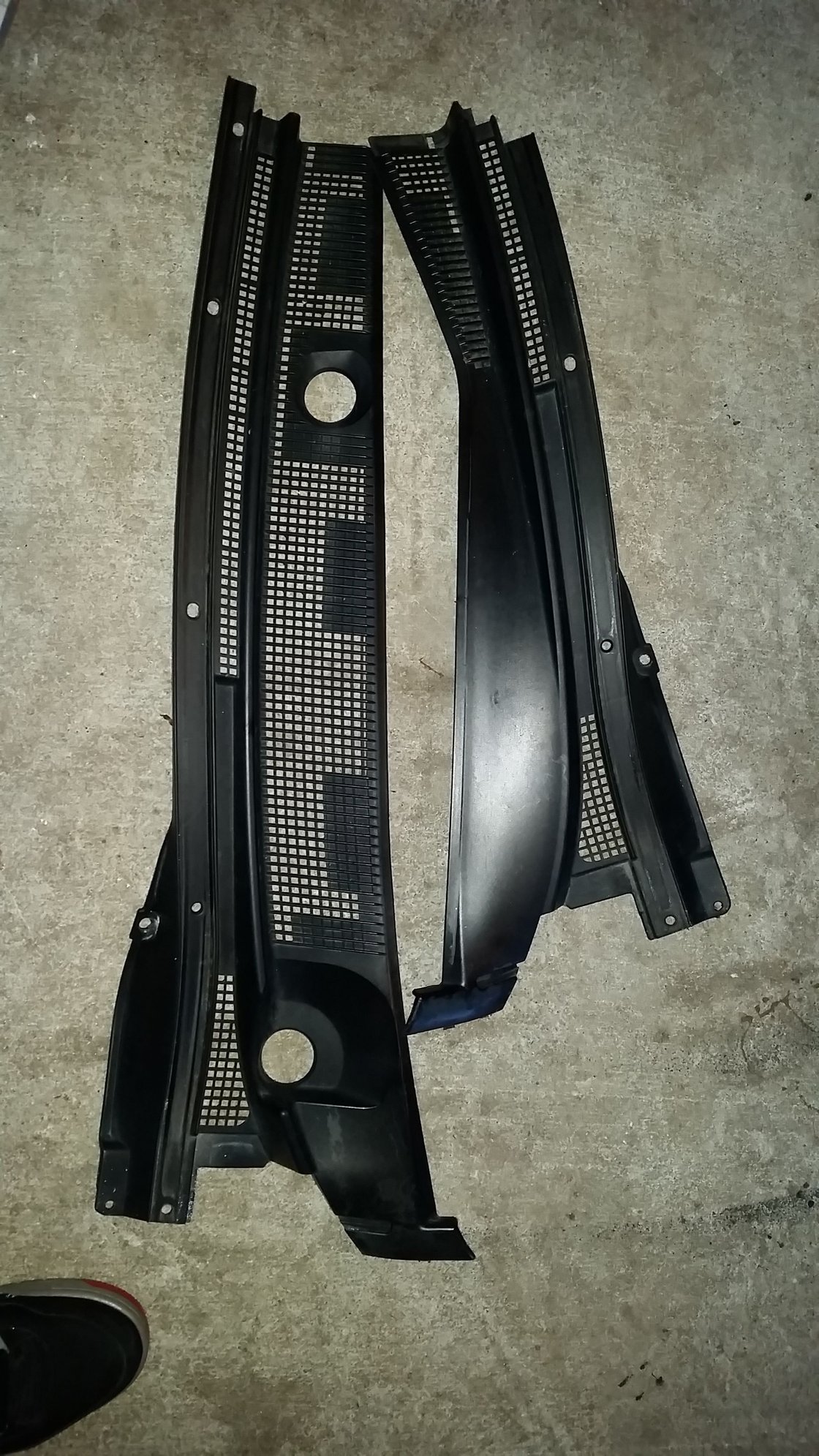Exterior Body Parts - Evo 8/9 cowl - Used - 2003 to 2006 Mitsubishi Lancer Evolution - Freeport, NY 11520, United States