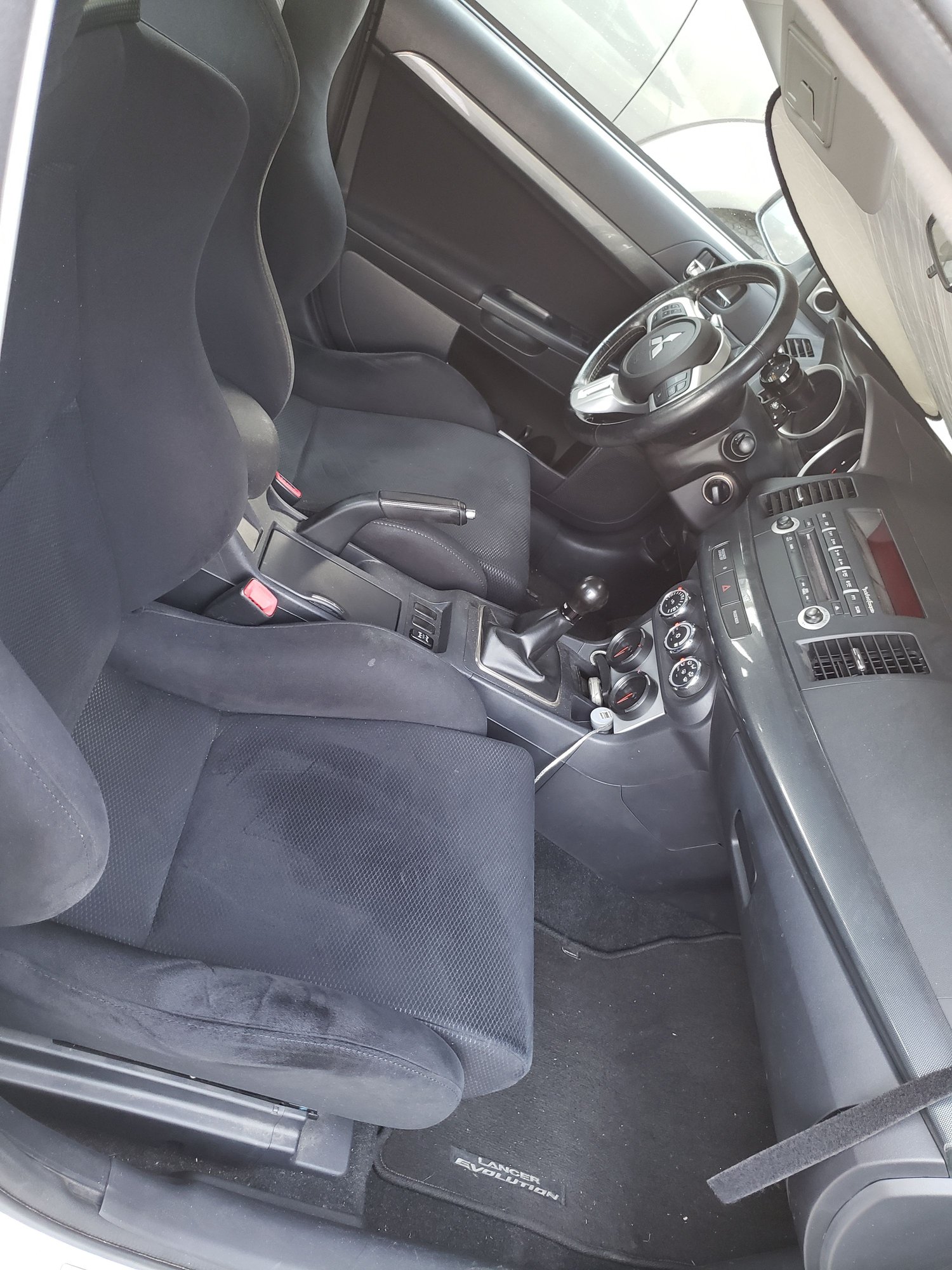 2011 Mitsubishi Lancer Evolution - 2011 Evolution X GSR Wicked White SSS AERO - Used - VIN JA32W8FV6BU008980 - 83,000 Miles - 4 cyl - AWD - Manual - Sedan - White - Bakersfield, CA 93313, United States