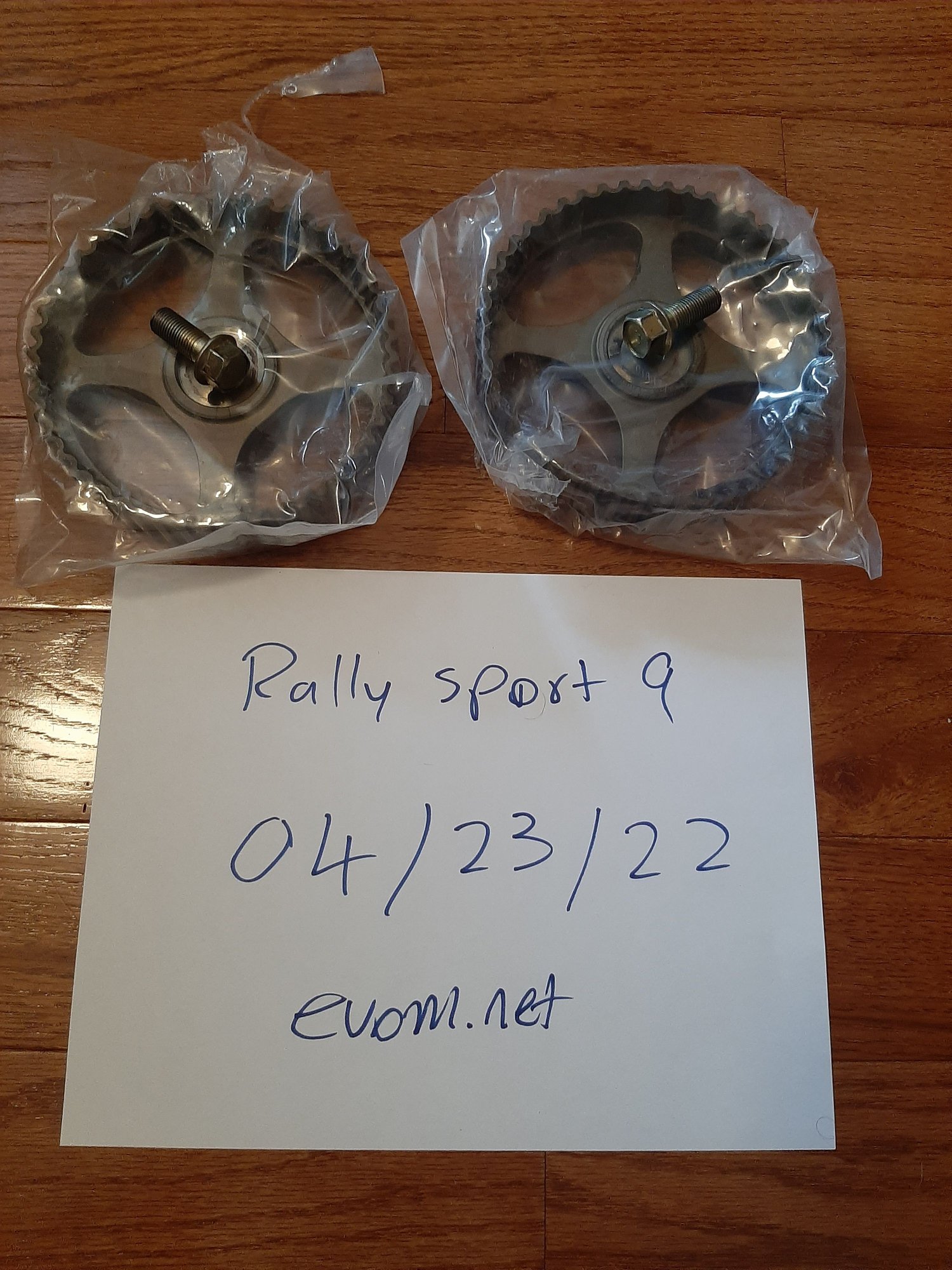Engine - Internals - Evo 4-9 oem cam gears - Used - 2003 to 2006 Mitsubishi Lancer Evolution - Winnipeg, MB R3R3G3, Canada