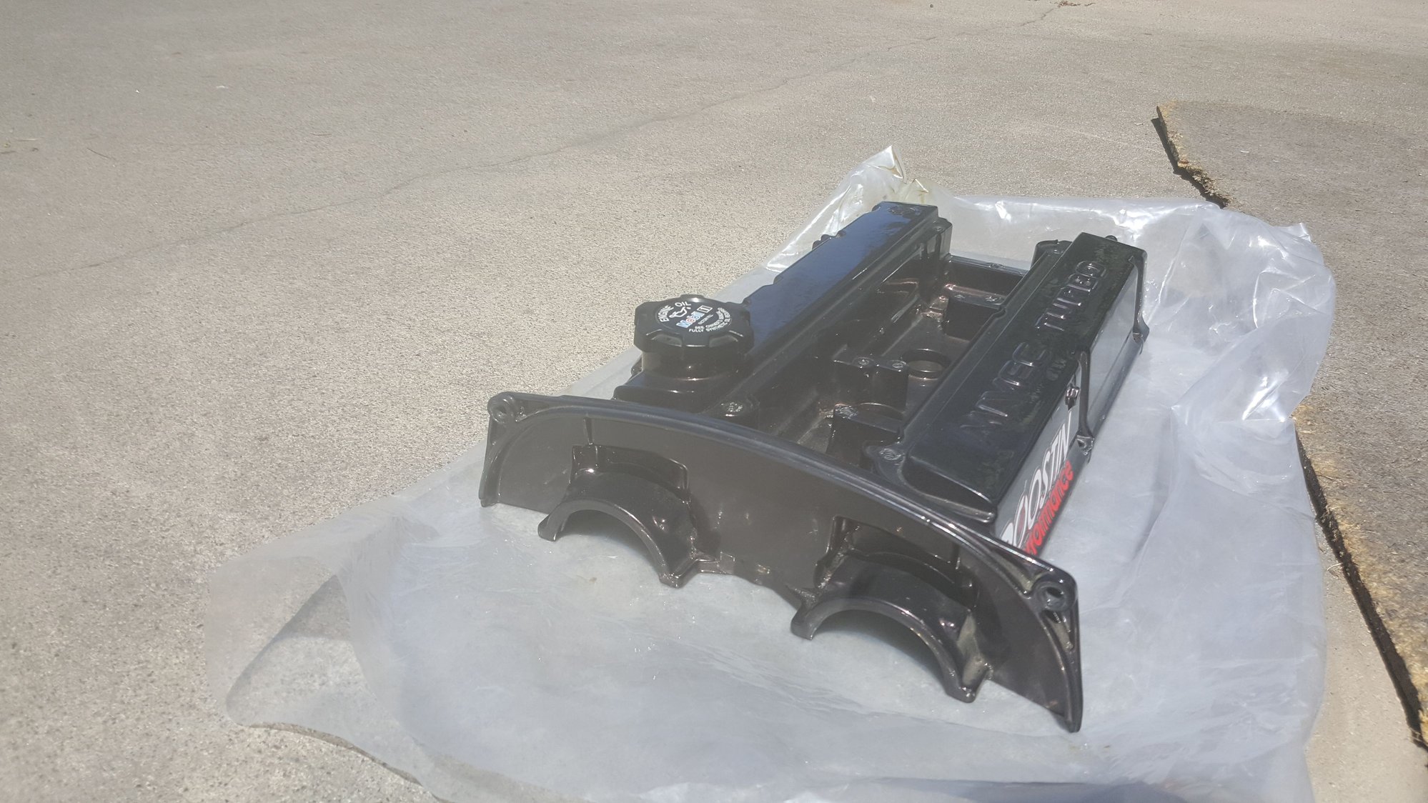 [FS] Evo 9 valve cover EvolutionM Mitsubishi Lancer and Lancer Evolution Community