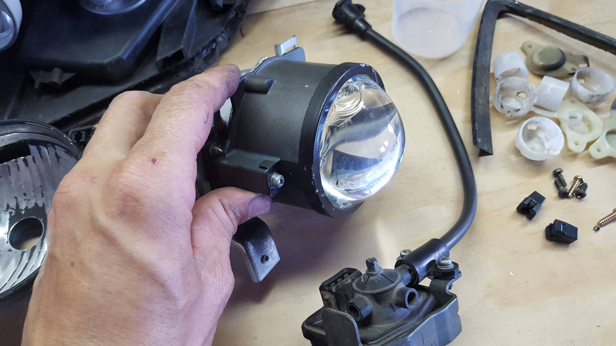 Exterior Body Parts - Headlight Passenger side / Parts - Used - 2004 to 2006 Mitsubishi Lancer Evolution - Tucson, AZ 85705, United States