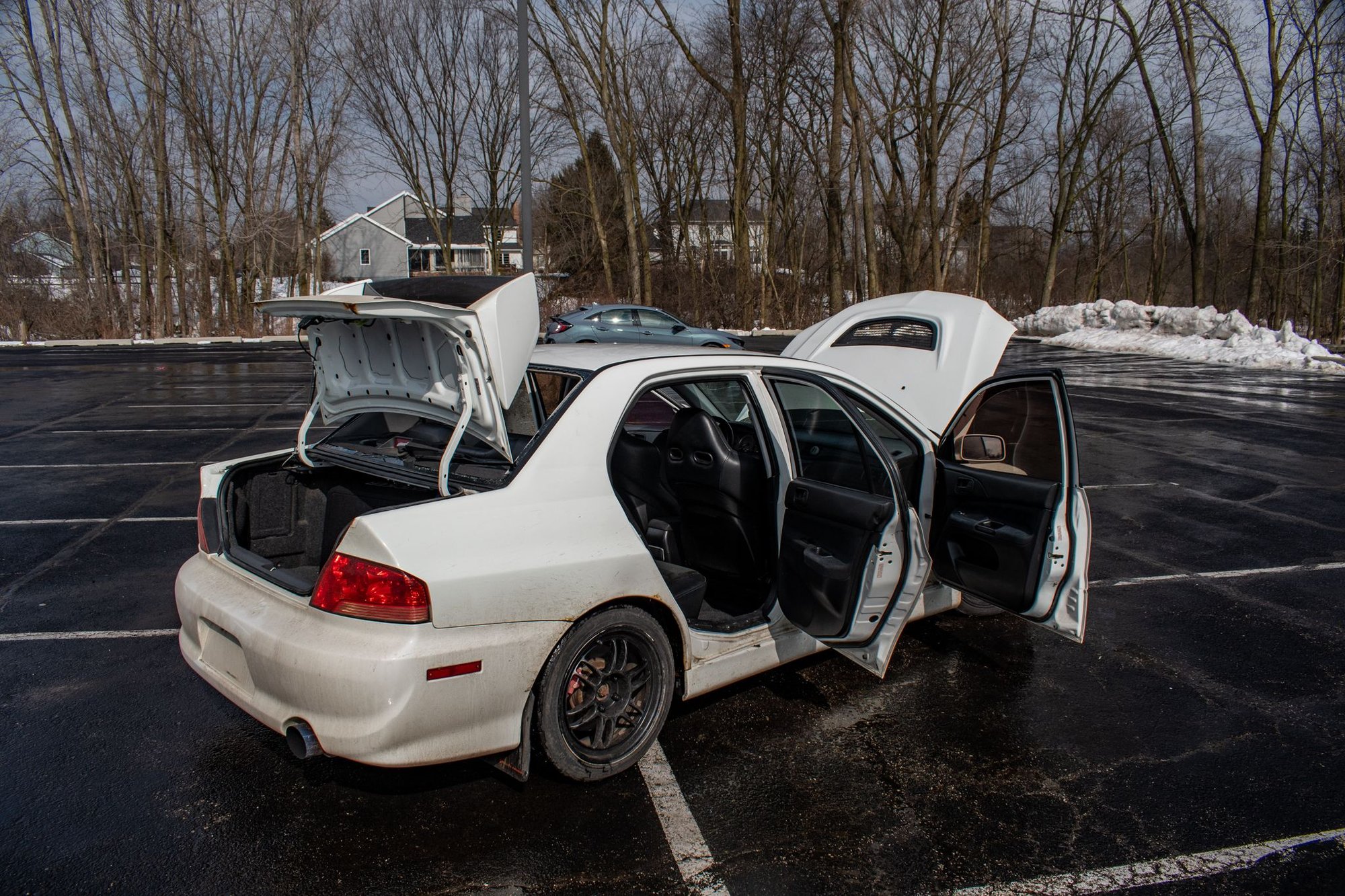 2006 Mitsubishi Lancer Evolution - 2006 Mitsubishi Lancer Evo IX GSR - Used - VIN JA3AH86C16U056381 - 160,000 Miles - 4 cyl - AWD - Manual - Sedan - White - Grand Rapids, MI 49546, United States