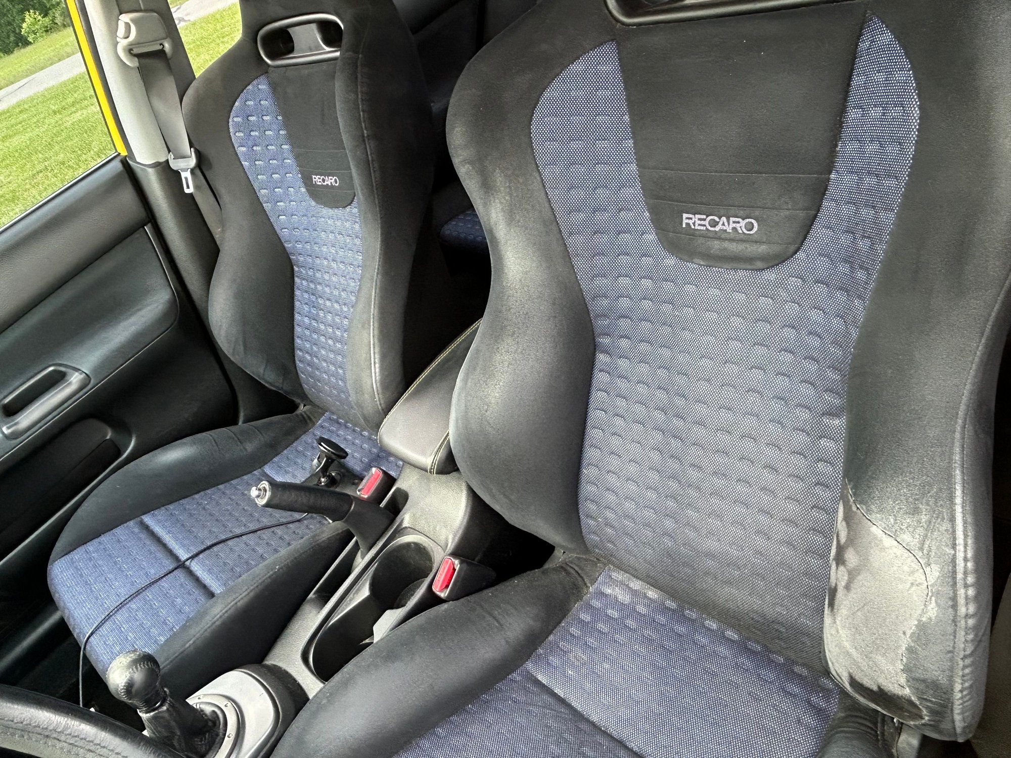 2005 Mitsubishi Lancer Evolution - Lightning Yellow Evo VIII Stock - Used - VIN ja3ah86d15u027339 - 149,000 Miles - 4 cyl - AWD - Manual - Sedan - Yellow - Lansing, MI 48910, United States