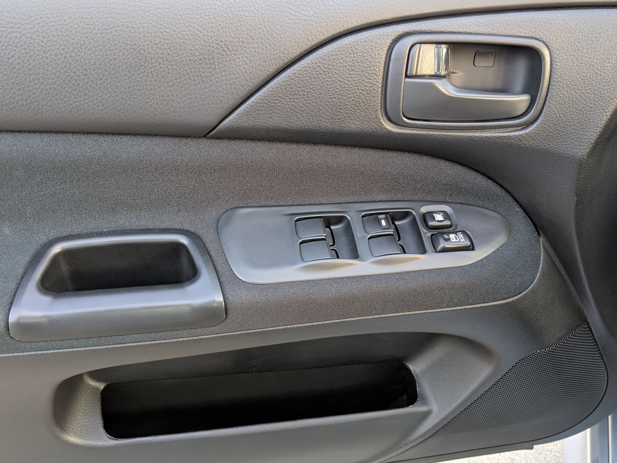 2006 Mitsubishi Lancer Evolution - 2006 Mitsubishi Lancer Evolution IX GSR - Apex Silver - Used - VIN JA3AH86C36U051697 - 66,554 Miles - 4 cyl - AWD - Manual - Sedan - Silver - Saginaw, MI 48603, United States
