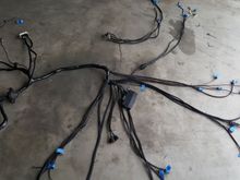 redid the wiring harness. depinned and re-loomed everything. cut out what i wasnt using.