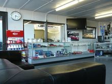 ILLTech Auto Salon Showroom