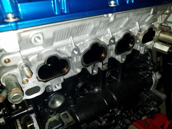 Intake side drenched in oil.