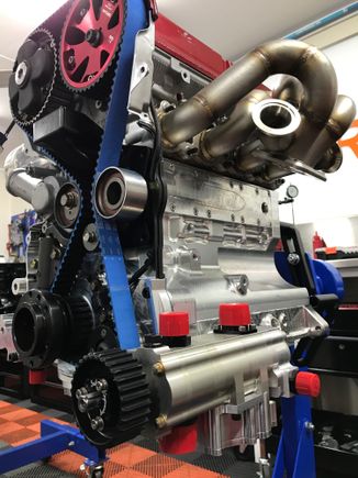 Full assembly on stand with dry sump