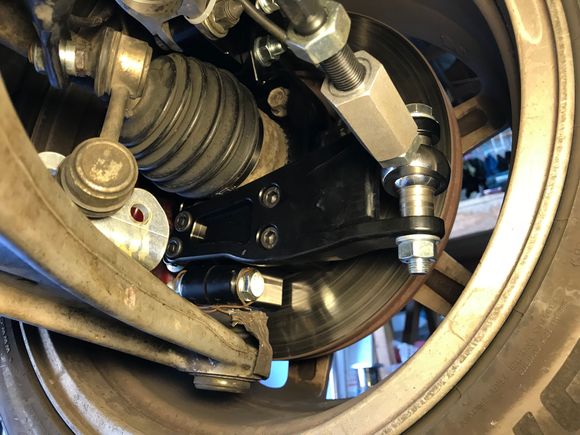 Bump steer adjustment is sweet. Also note, plenty of space to have increased the offset some more. With the stock uprights I had 1+15/16" clearance.